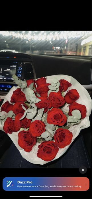 Цветы(белые и красные розы)