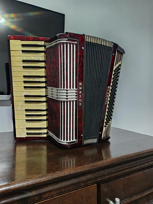 Vând Hohner vergele Tango 2 impecabil acord 8/70