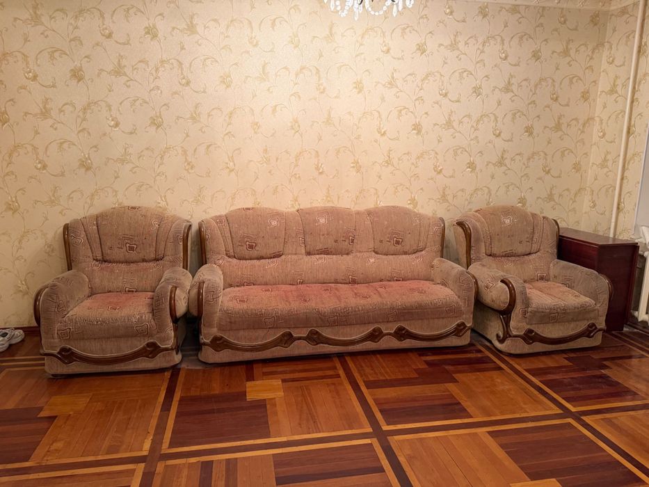 Диван с креслами