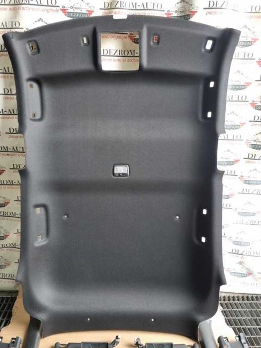 Plafon negru cu stalpi complet cu defect 0 KM Mitsubishi Eclipse Cross