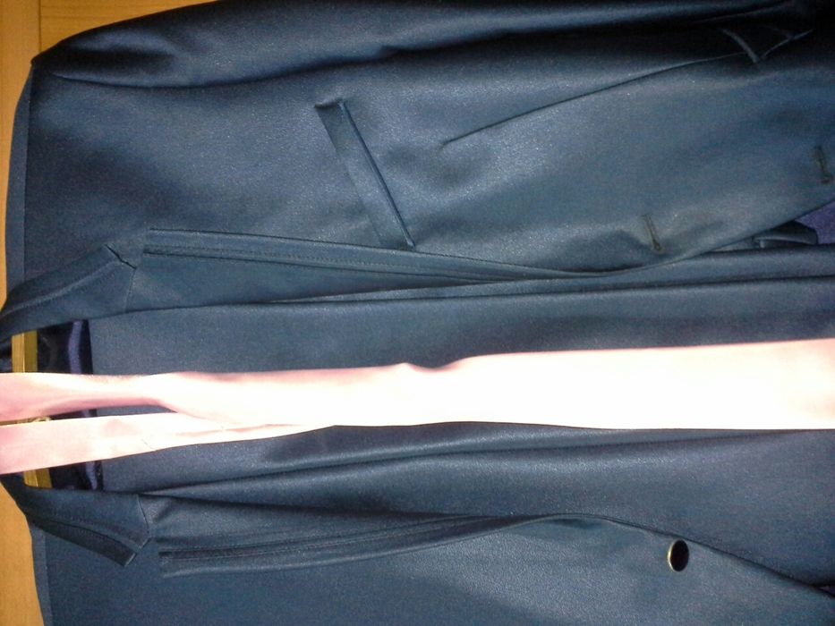 Мужской костюм новый