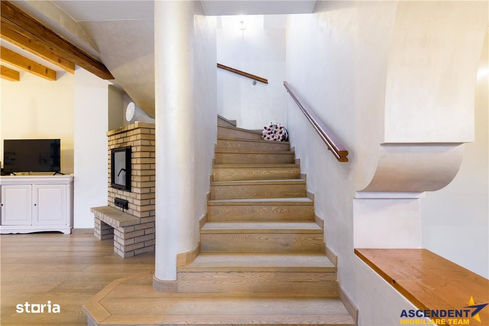 Casa spatioasa cu gradina si garaj, Sanpetru, Brasov