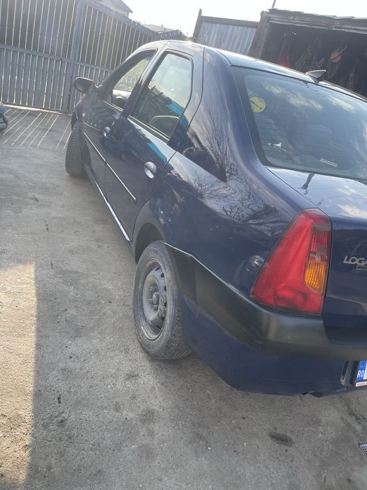 Vand sau schimb dacia logan