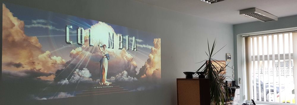 NEC NP 600 S videoproiector filme acasa