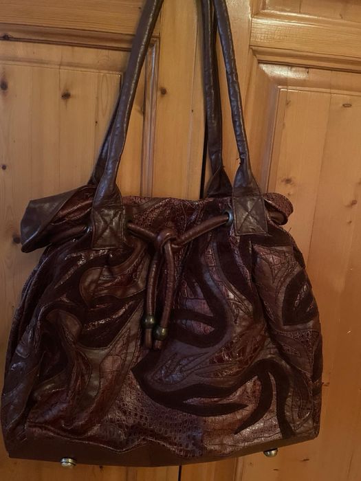 Големи чанти естествена кожа