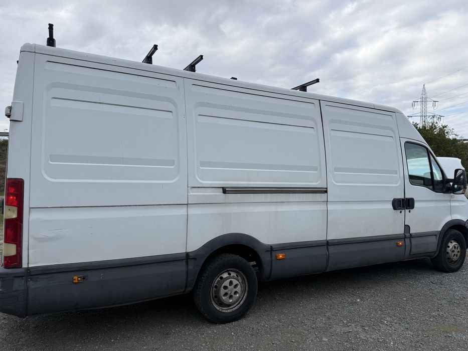 IVECO DAILY 2.3 Diesel – 2010
