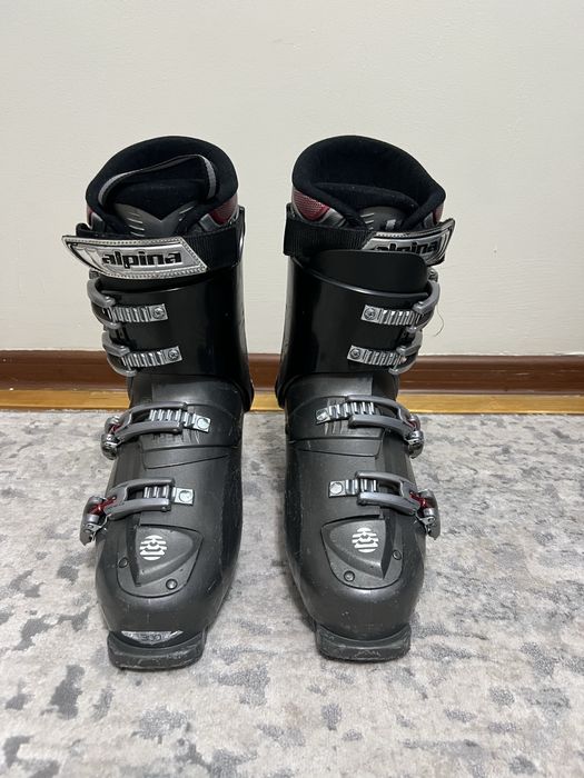 Продам лыжные ботинки 45-46 размер