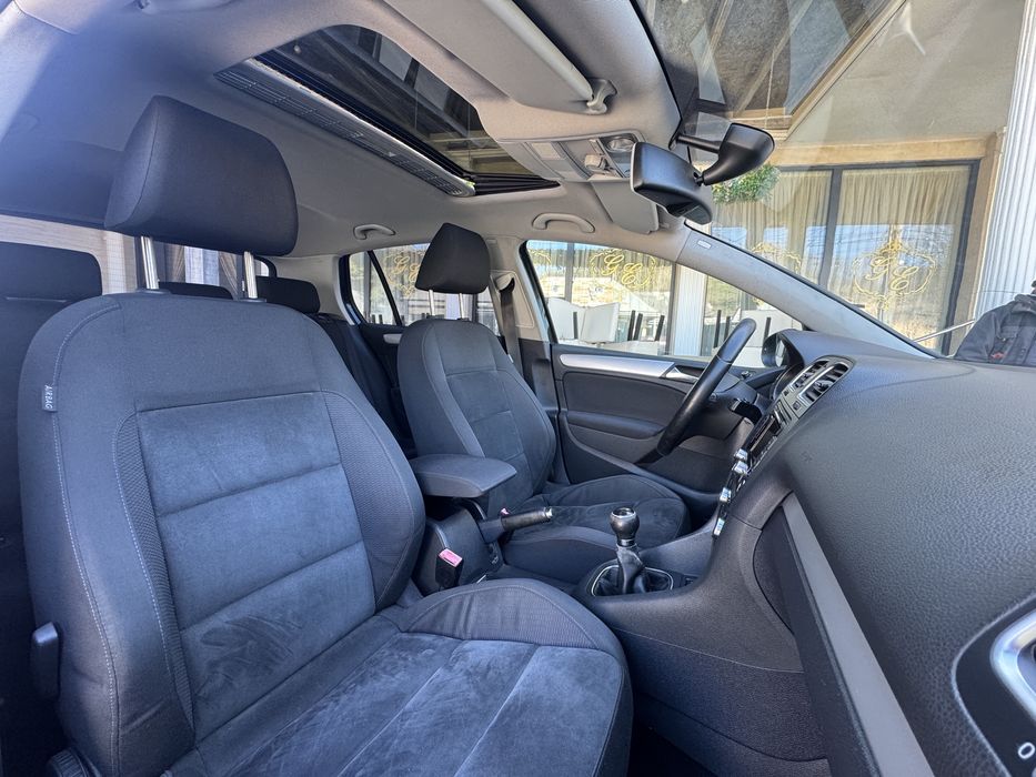 VW Golf 6 1.6TDI / Trapa  /navi/ 2011/Rate