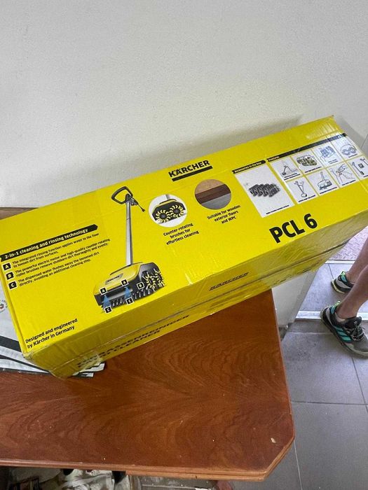 Aparat de curatat terase Karcher PCL 6, 300W, 10bar (Galben/Negru)