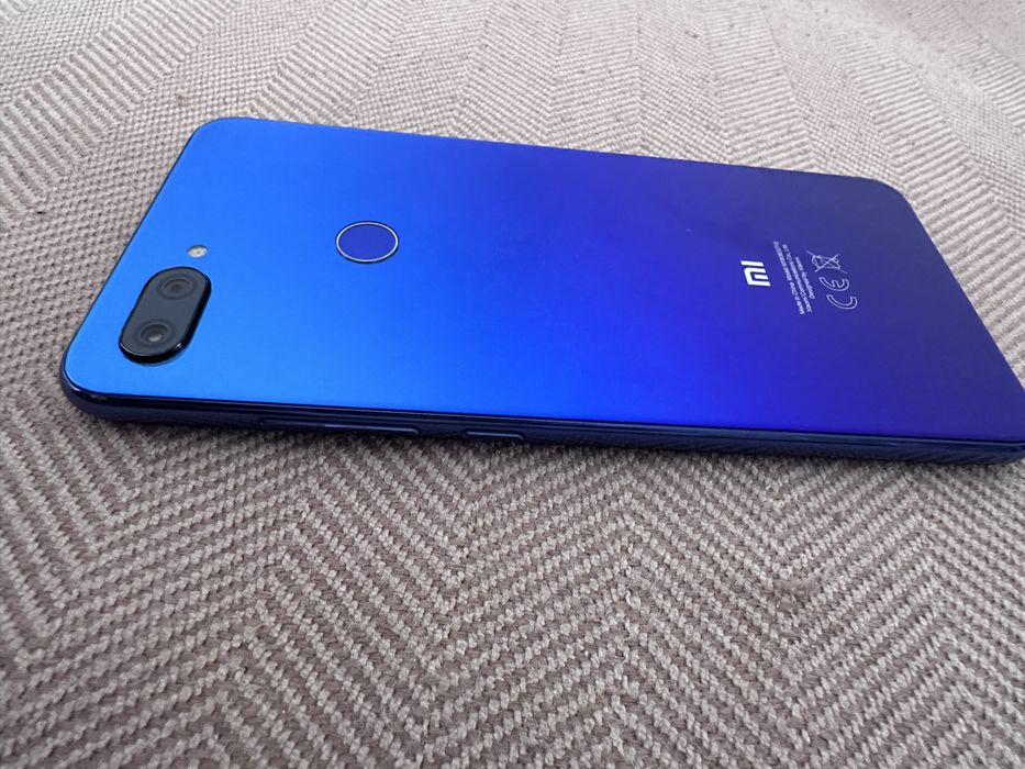 Xiaomi Mi 8 Lite 4/64 Gb