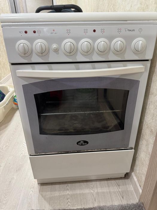 Продам электрическую плиту за 15000тнг.