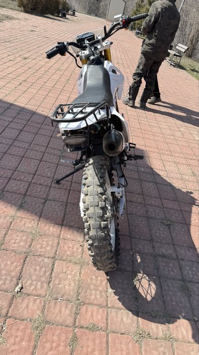 Продам эндуро 06 250куб