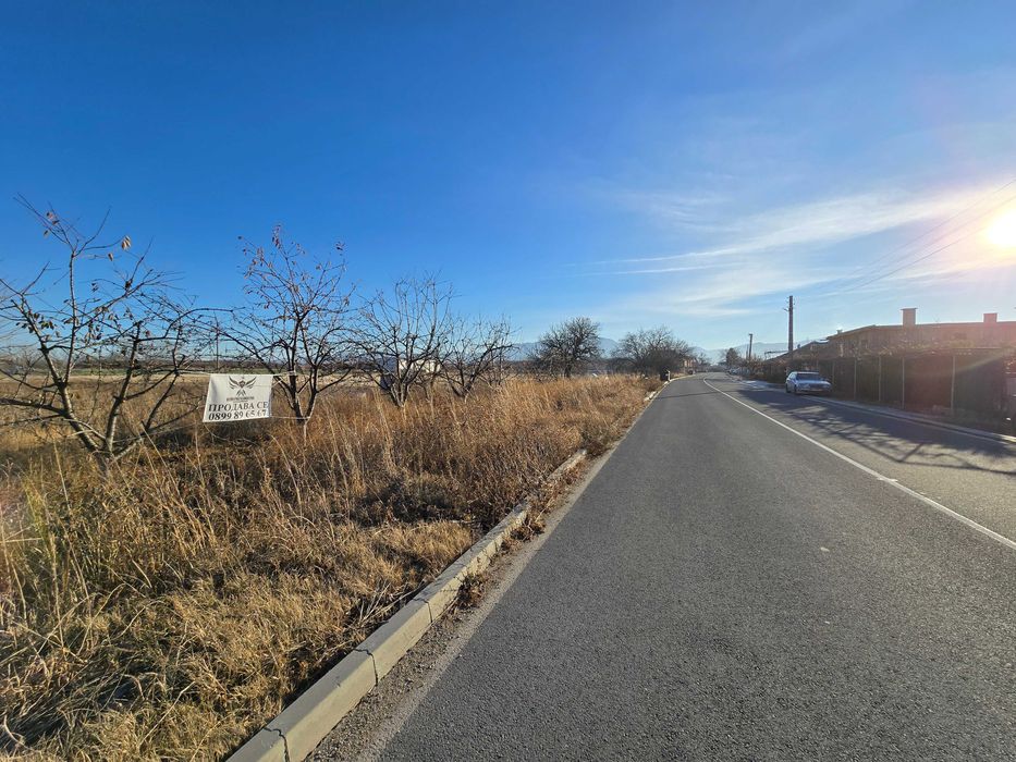 Продавам парцел 2400кв.м. в с.Моминско, общ.Садово статут УПИ