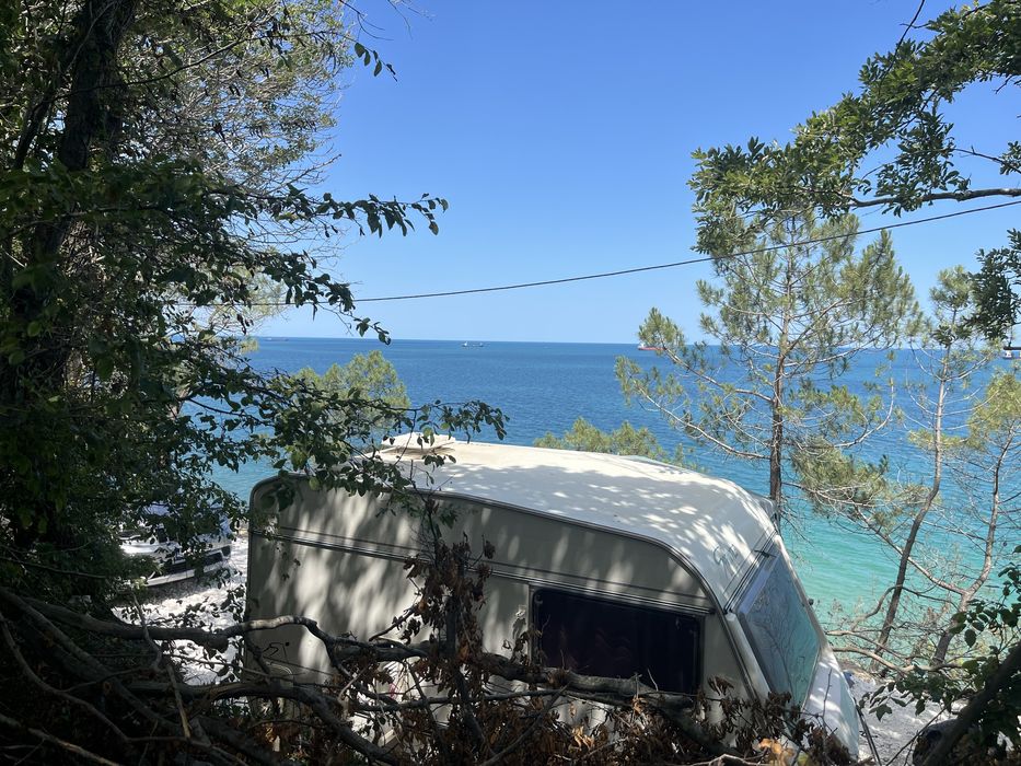 Места за Каравани и Кемпери целогодишно