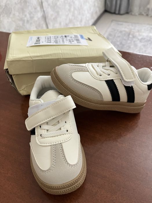 Продам кроссовки