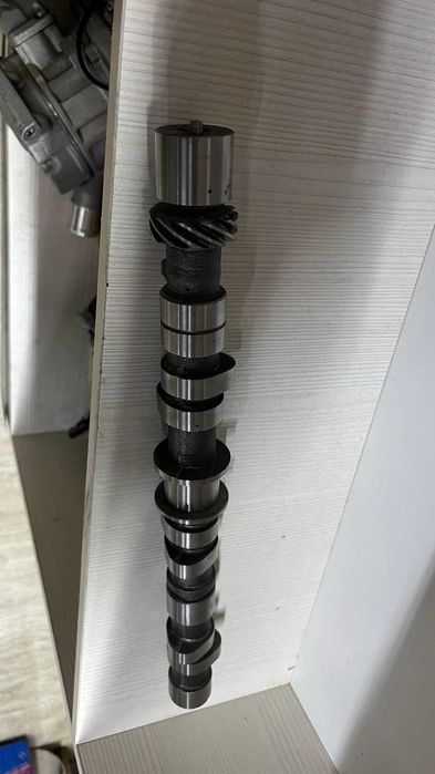 Распредвал на Nissan YD25