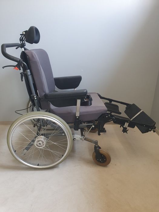 Fotoliu rulant/Carucior multifunctional-persoane cu dizabilitati 175kg