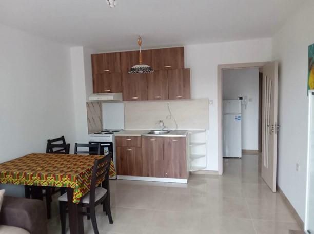 Дава се под наем Двустаен апартамент в Пловдив, Център - 70 кв.м за 1000 € - Снимка #2