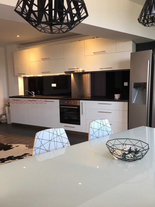 Дава се под наем Двустаен апартамент в Варна, м-т Траката - 70 кв.м за 663 € - Снимка #8