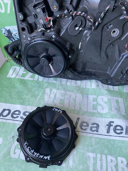 Boxă ușă stânga față Bose Porsche Cayenne 2014