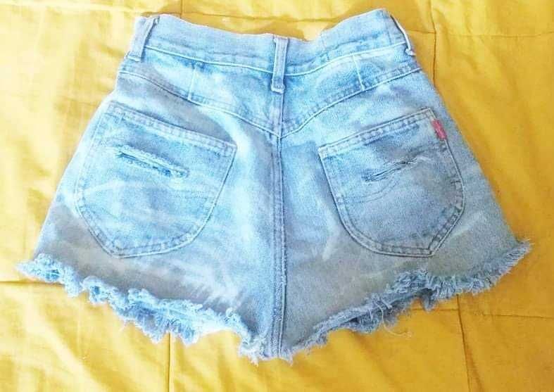 Pantaloni surti de blugi , originali SKOOZI, made in MEXICO, mr XS,S,M