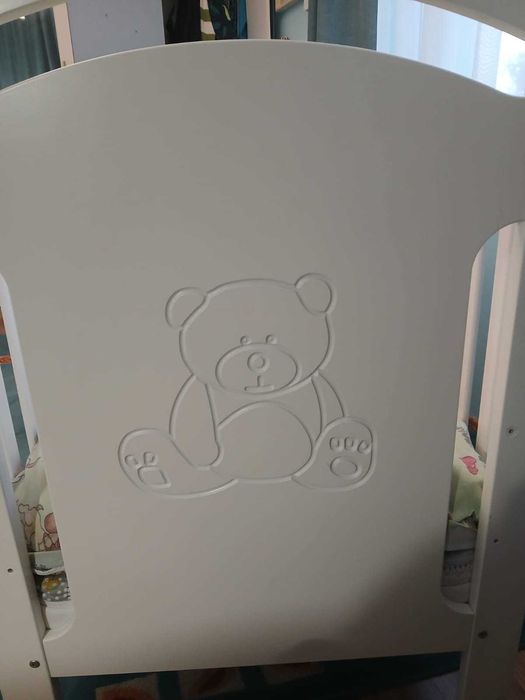 Детско креватче с 2 матрака, възглавници, 2 юрганчет и 2 надматрачни п