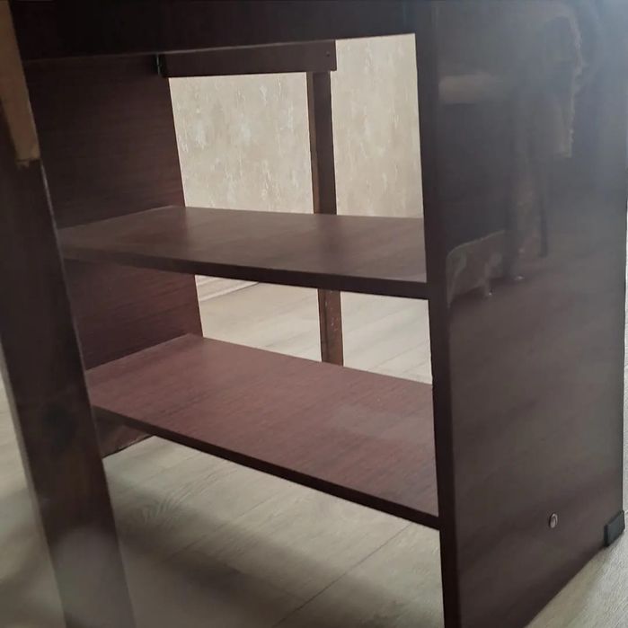 Продам письменный стол