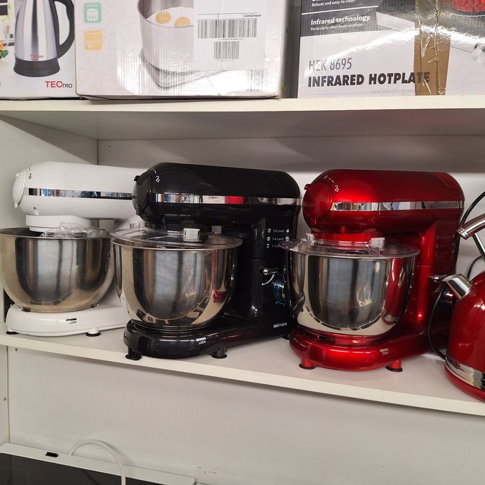 Кухненски робот тестомесачка Делимано 4.5 литра/1400 вата