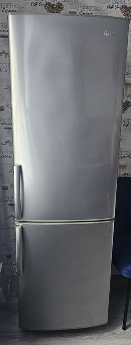 Продаю холодильник LG