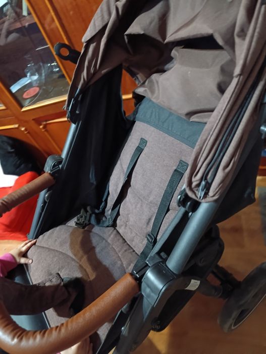 Коляска прогулочная