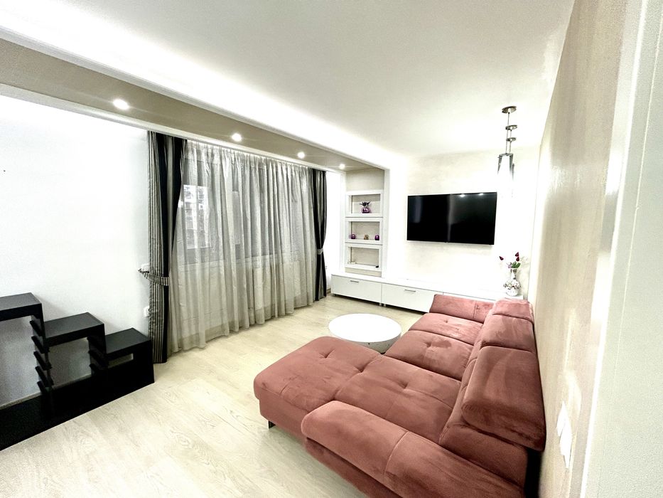 Apartament de inchiriat 4 camere,110 mp, garaj inclus, complet mobilat