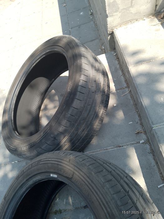 Летни гуми  MOMO 225/45/18