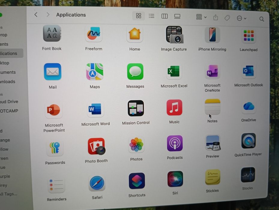 Macbook pro 2020 touchbar 16gb ram ssd 256