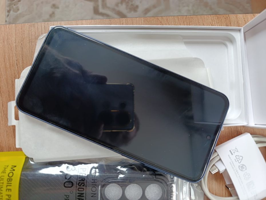 Смартфоны и аксессуары