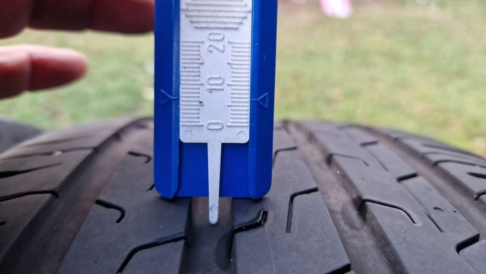 Anvelope vara 235 50 R 19 Continental