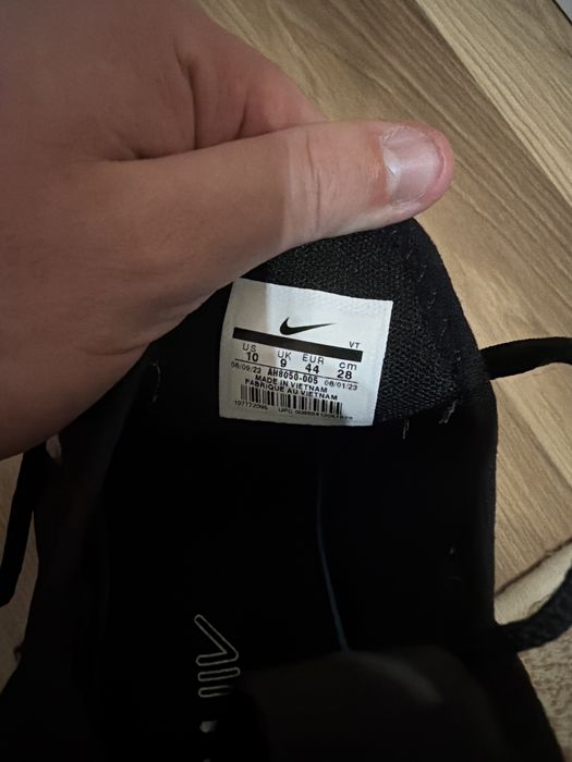 AirMax 270 два чифта 44номер