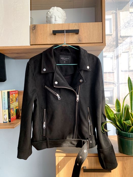 Дамско кожено преходно яке