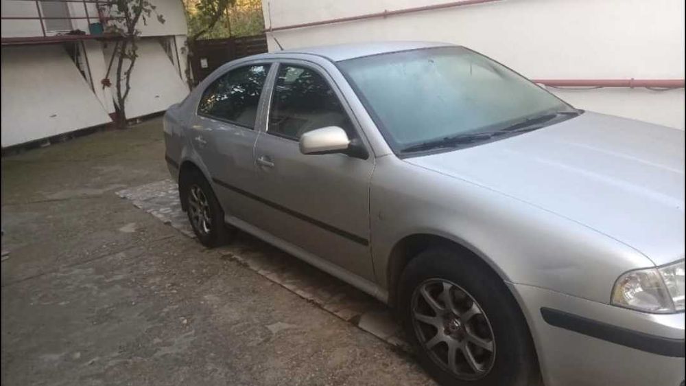 Proprietar vand Skoda Octavia  210 mii km reali an 2008