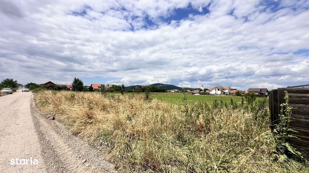 Teren intravilan Harman - strada Aviatorilor -475 mp