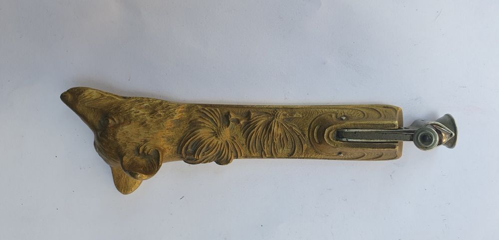 Catter bronz 1900