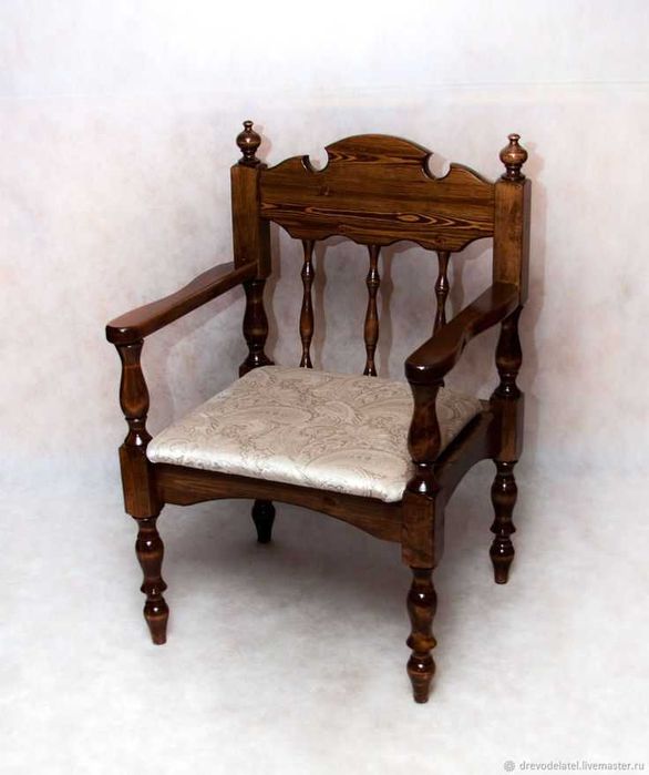 Диваны и кресло под старину