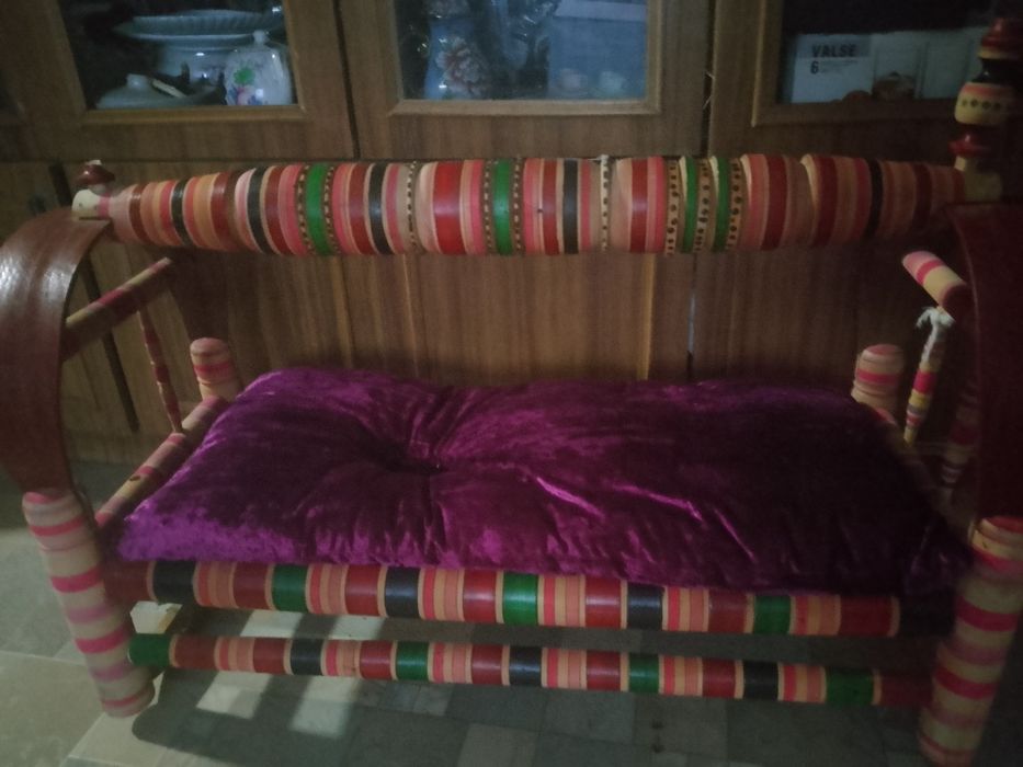 Продам казахскую колыбель (бесік)
В хорошем состоянии, аккуратно испол