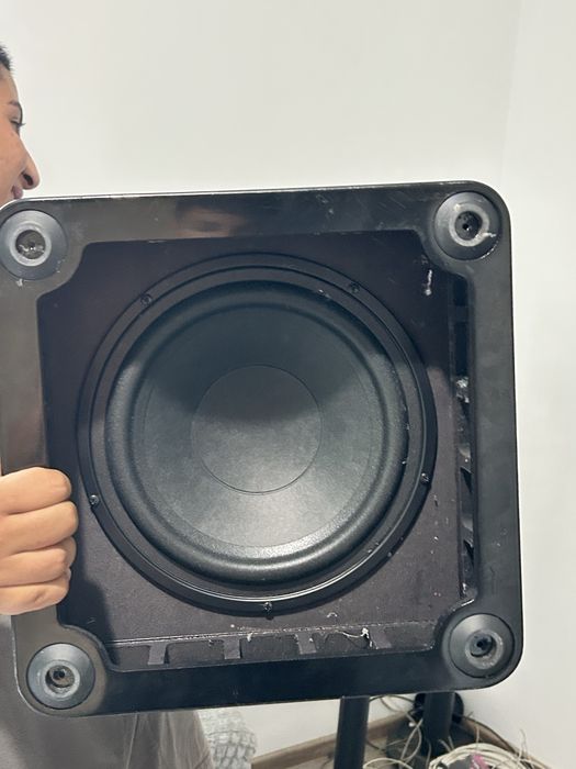 Продавам Усилвател harman karodon AVR 460 bass kasa haraman kardon 300w subwoofer 350w