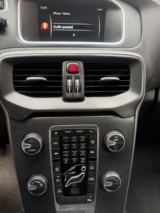 Volvo V40 - 2015-DIESEL