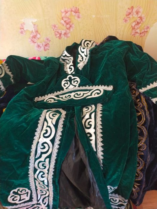 Продам мужские шапаны