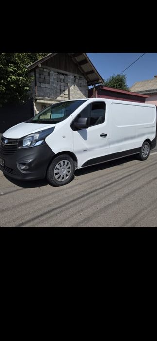 Opel vivaro  model  lung