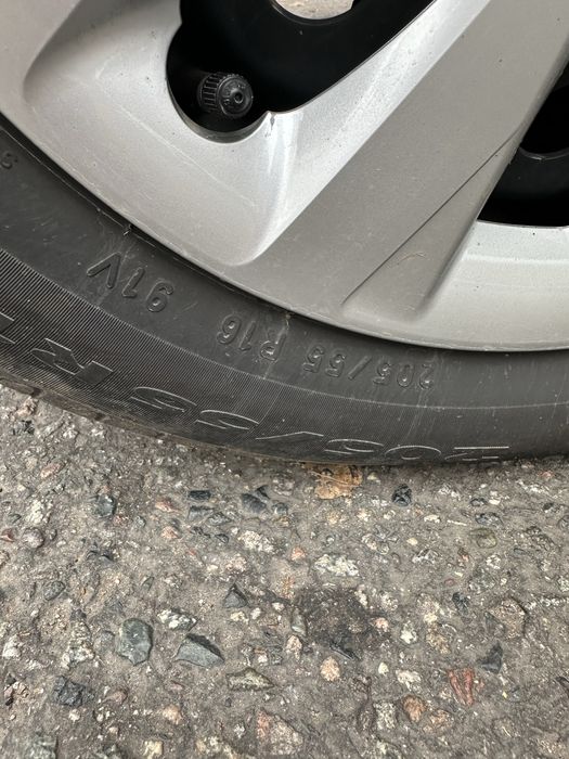 Pirelli Шины летние состояние новых .