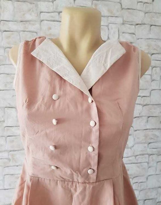 Rochie Valleygirl,stare f buna,marimea 10 dar este mai mica