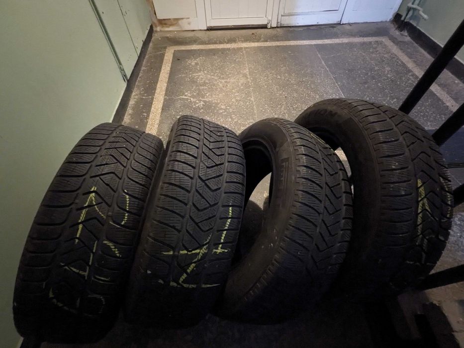 2бр Зимни Гуми 225/60/17 - Pirelli Scorpion - DOT16