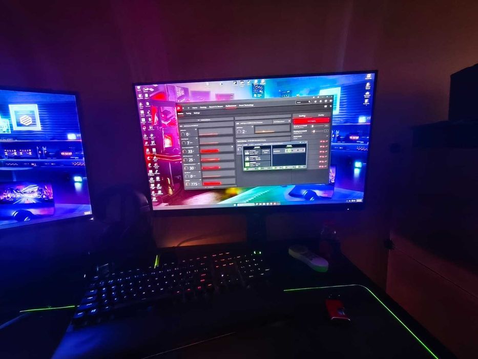 Sistem Gaming + Monitoare + Periferice.